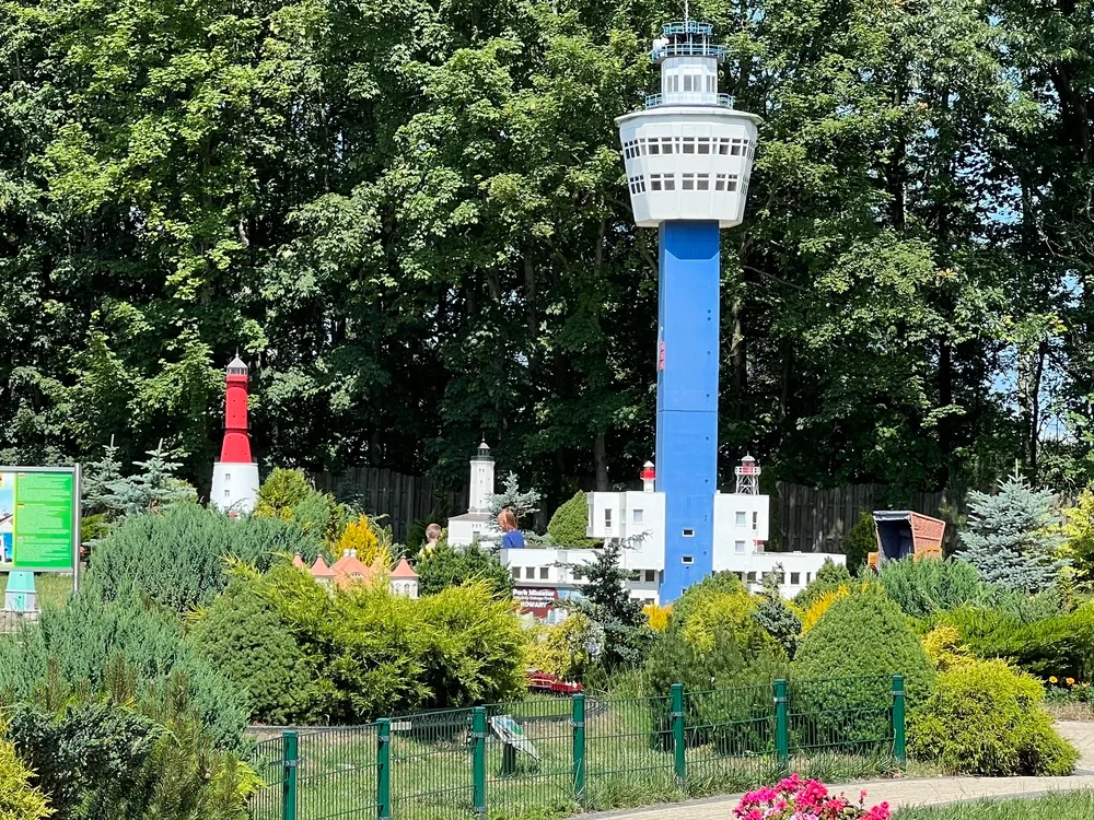 Park miniatur latarni morskich w Niechorzu